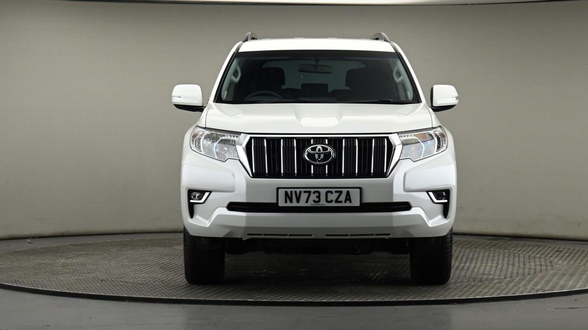Toyota Land Cruiser Image 7