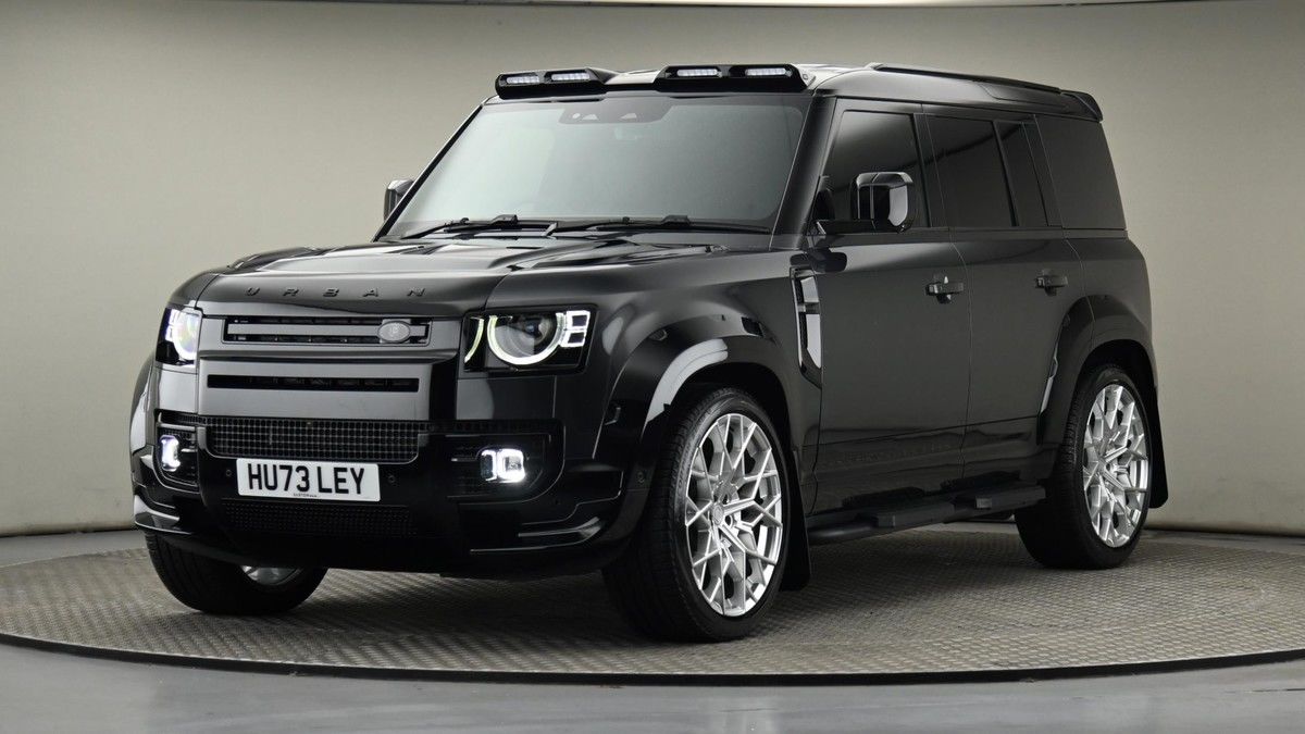 Land Rover Defender 110 Image 28