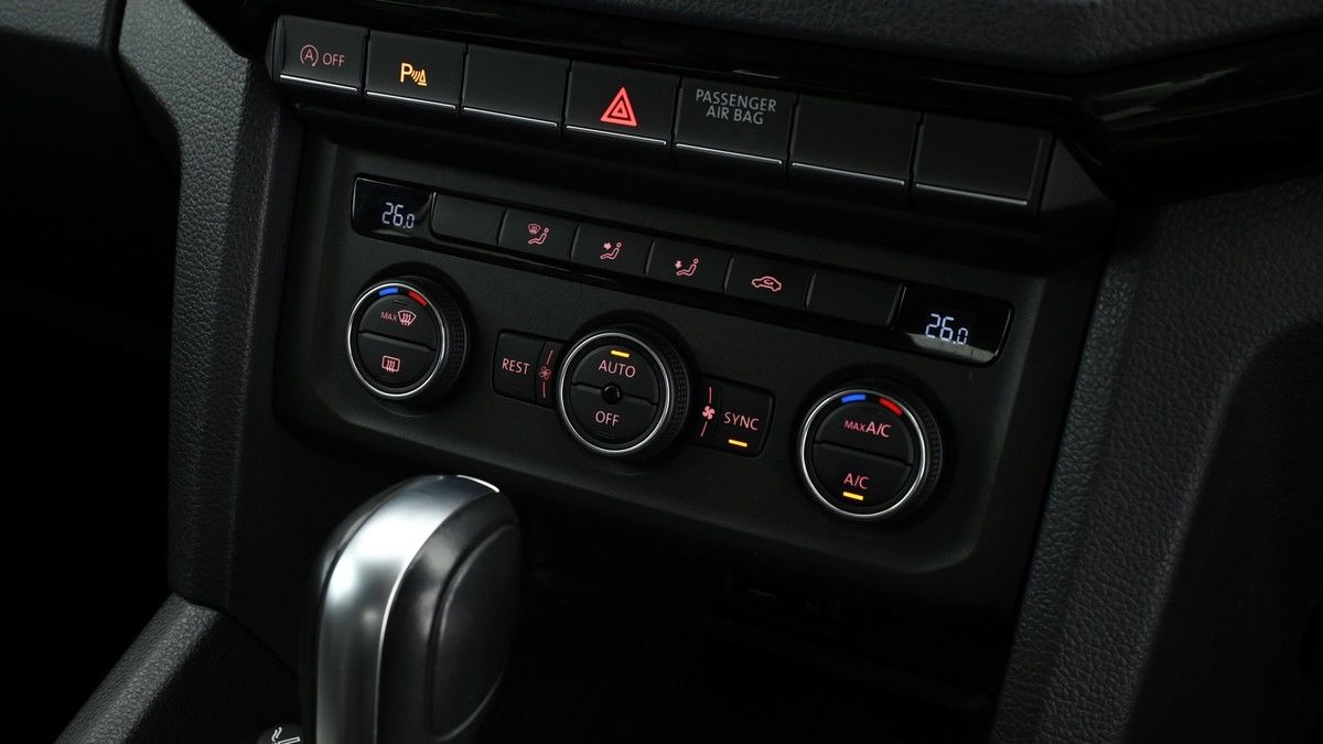Volkswagen Amarok Image 14