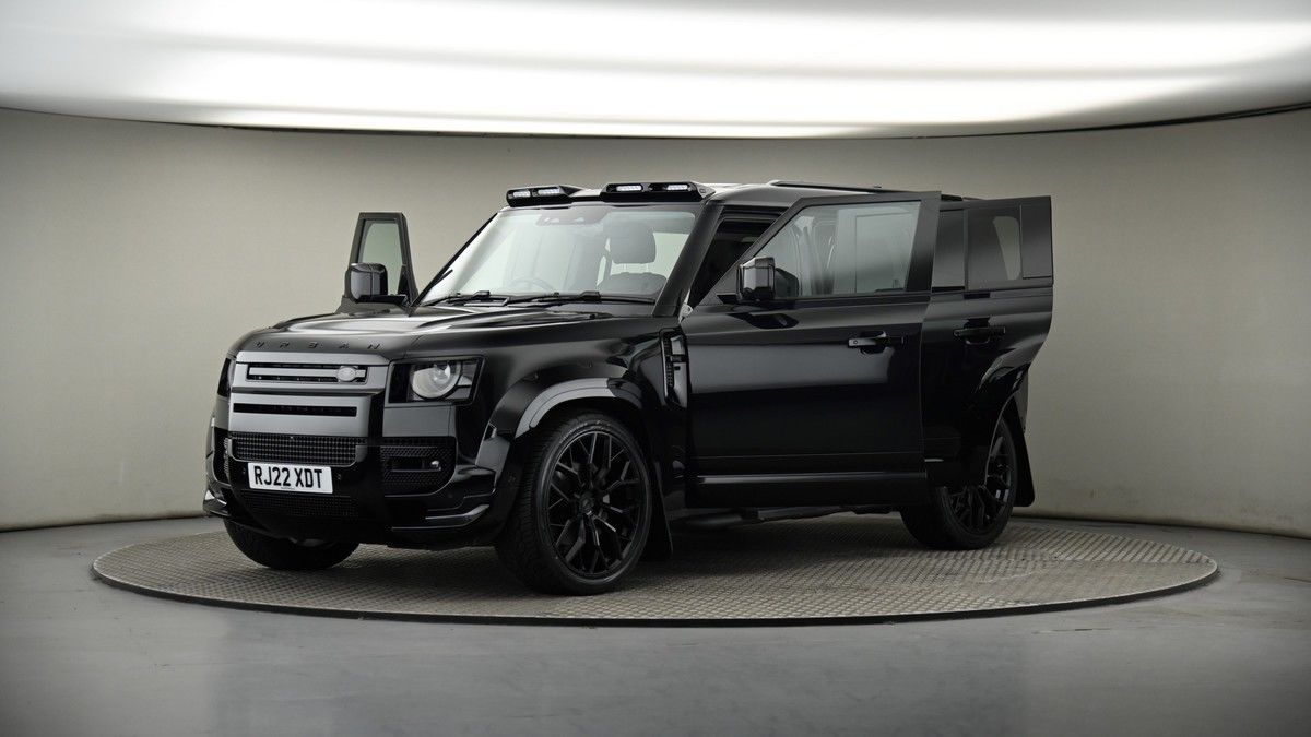 More views of Land Rover Defender 110