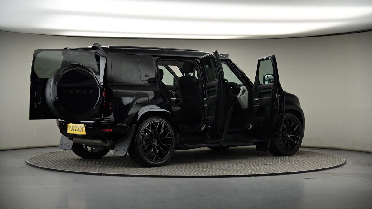 More views of Land Rover Defender 110