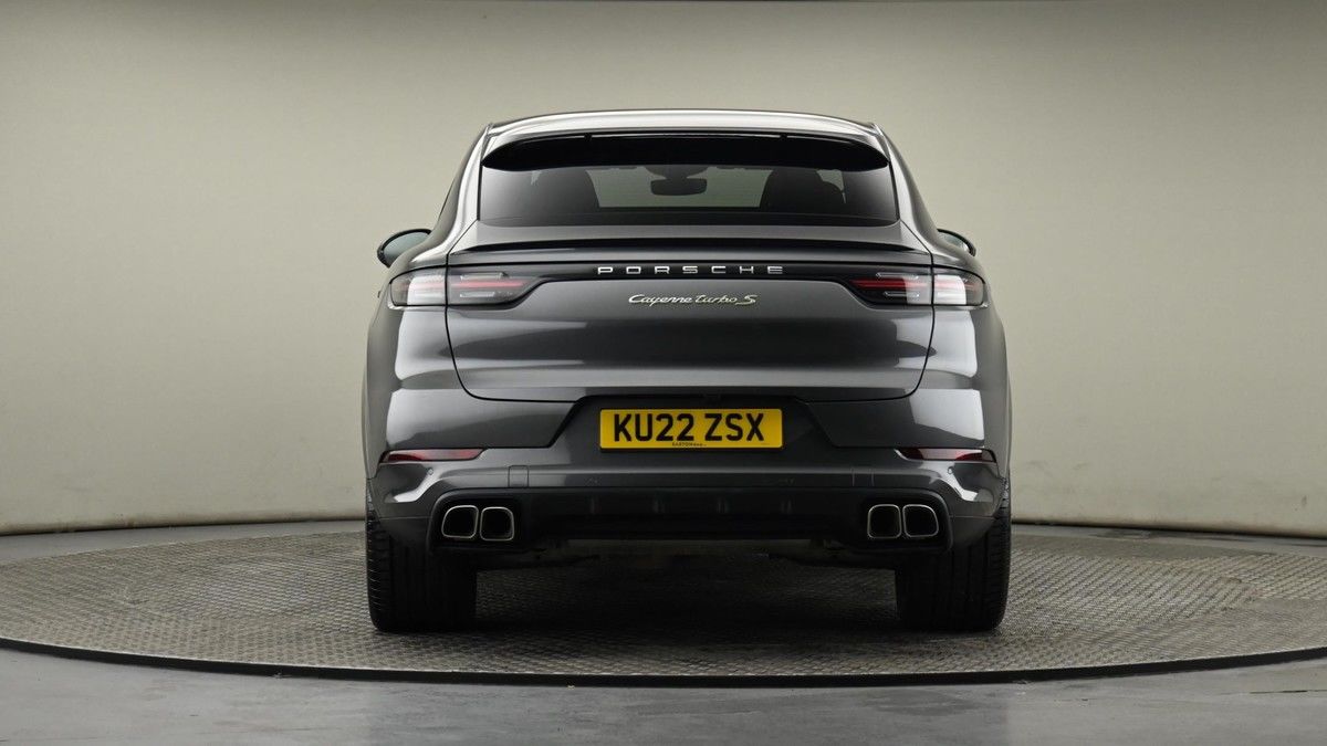 Porsche Cayenne Image 8