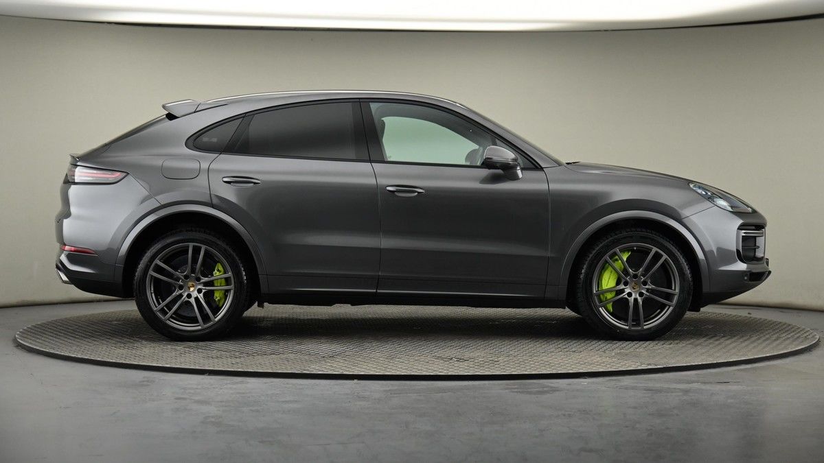 Porsche Cayenne Image 6