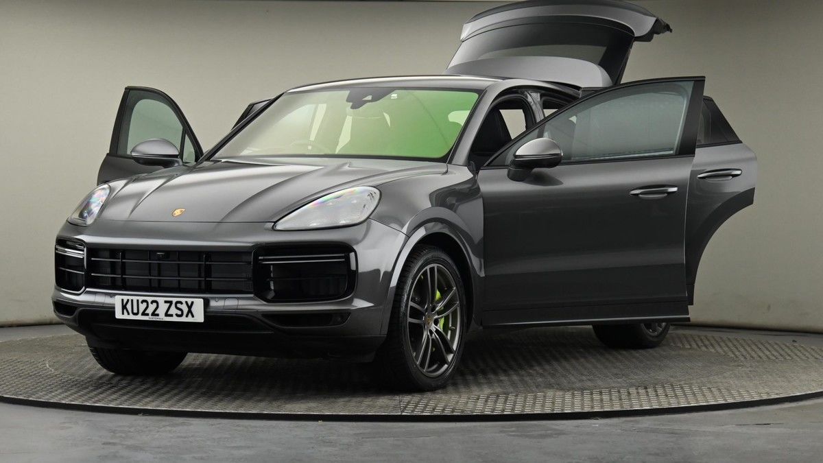 Porsche Cayenne Image 10