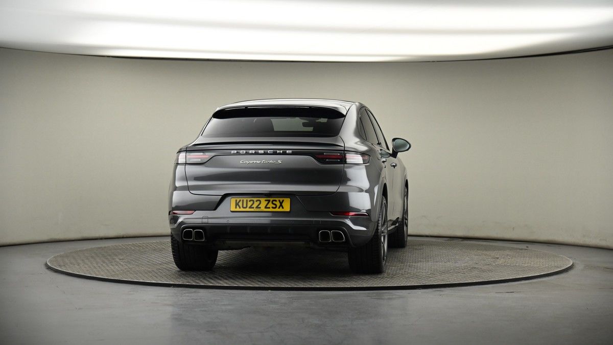 More views of Porsche Cayenne