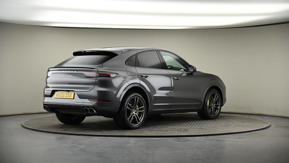 More views of Porsche Cayenne