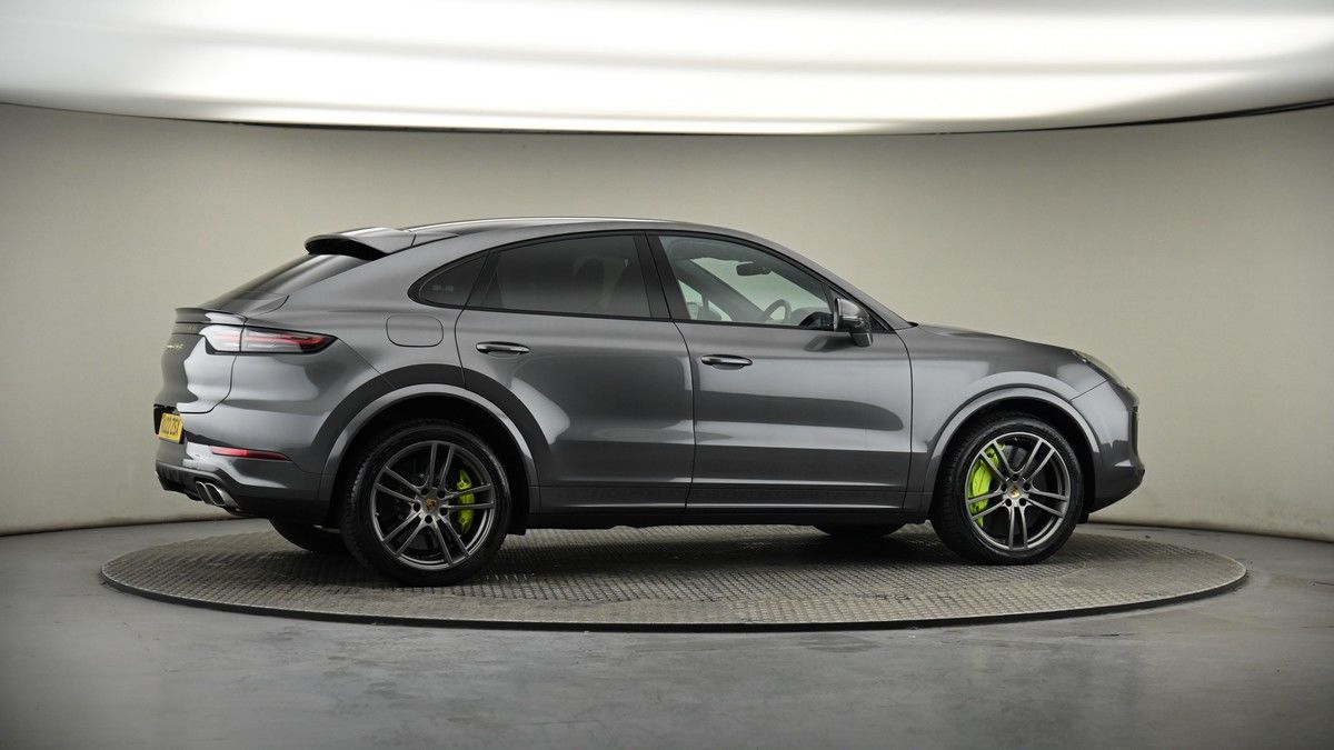More views of Porsche Cayenne