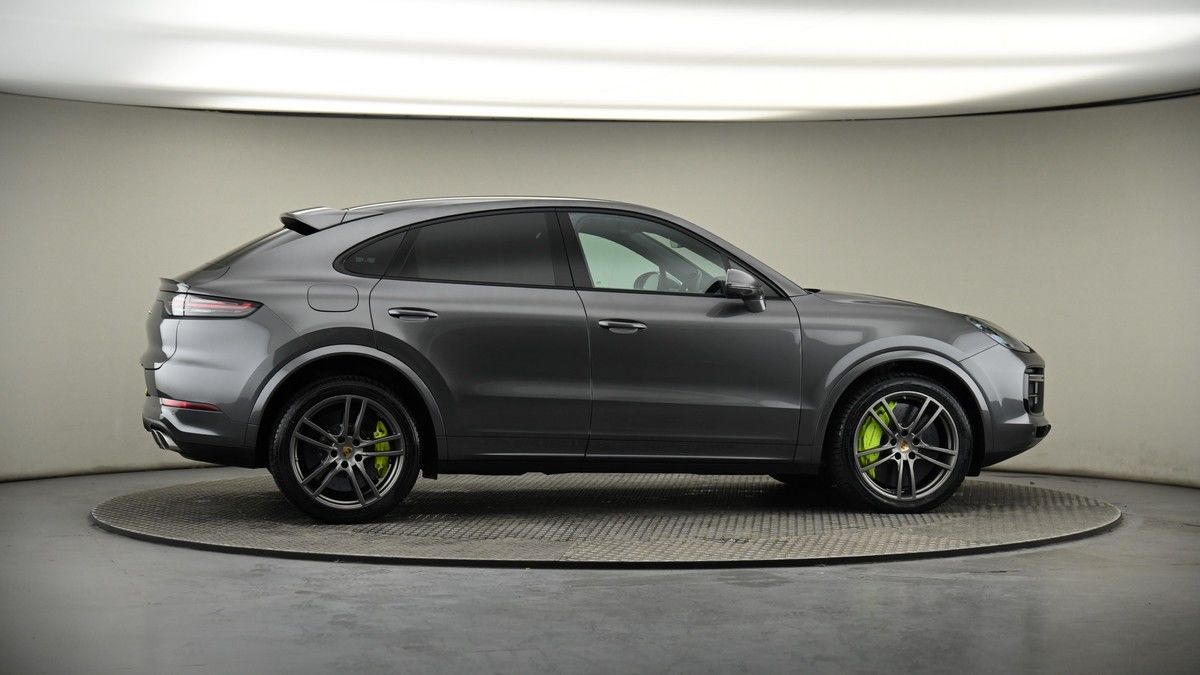 More views of Porsche Cayenne