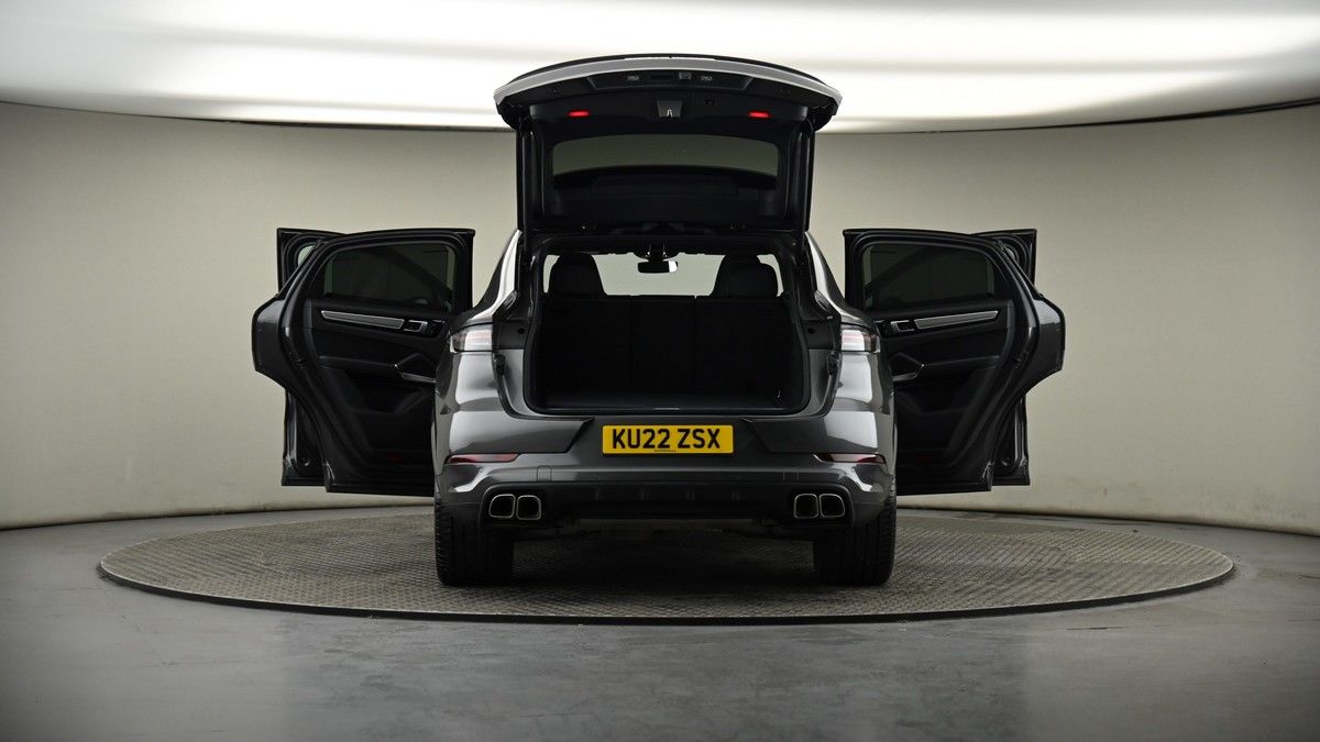 More views of Porsche Cayenne