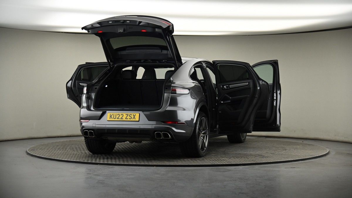 More views of Porsche Cayenne