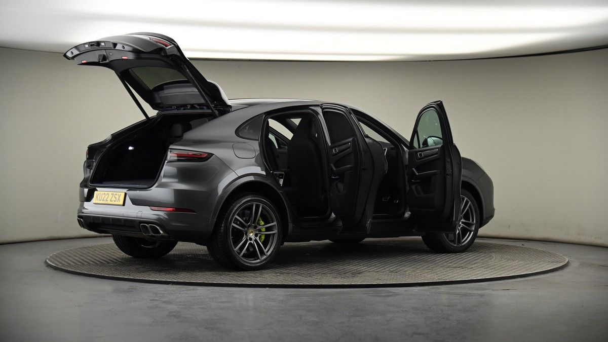 More views of Porsche Cayenne