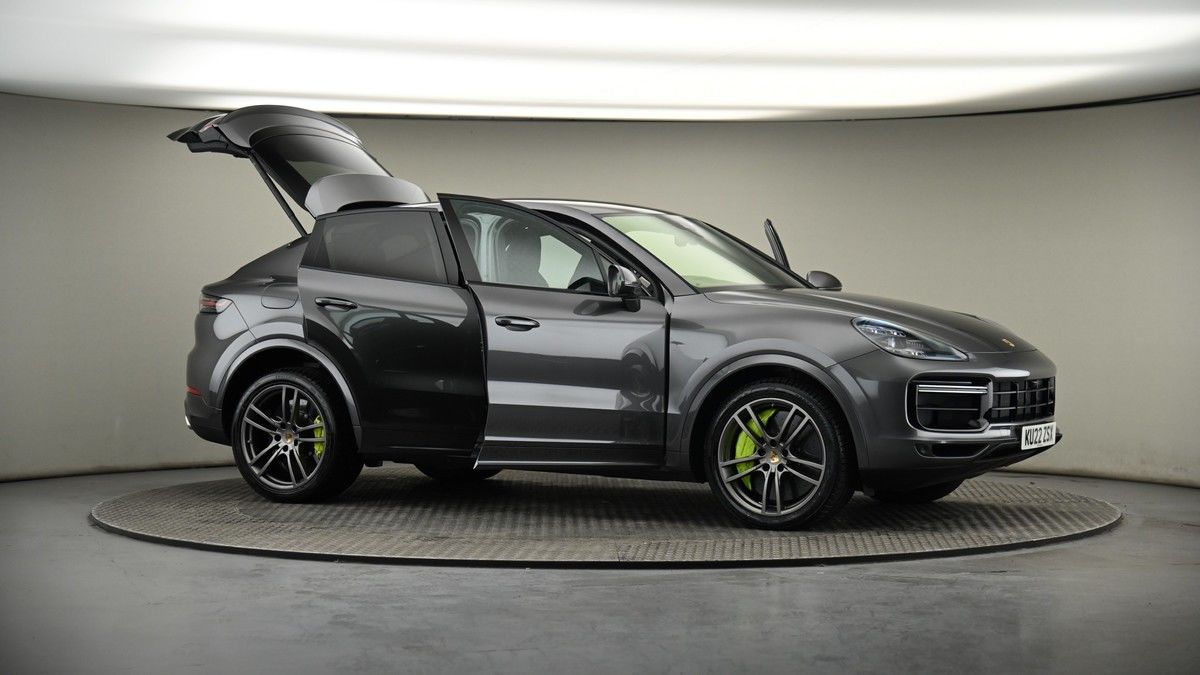 More views of Porsche Cayenne
