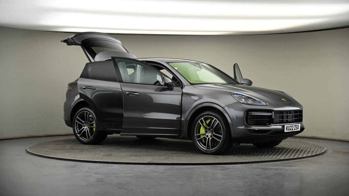 More views of Porsche Cayenne