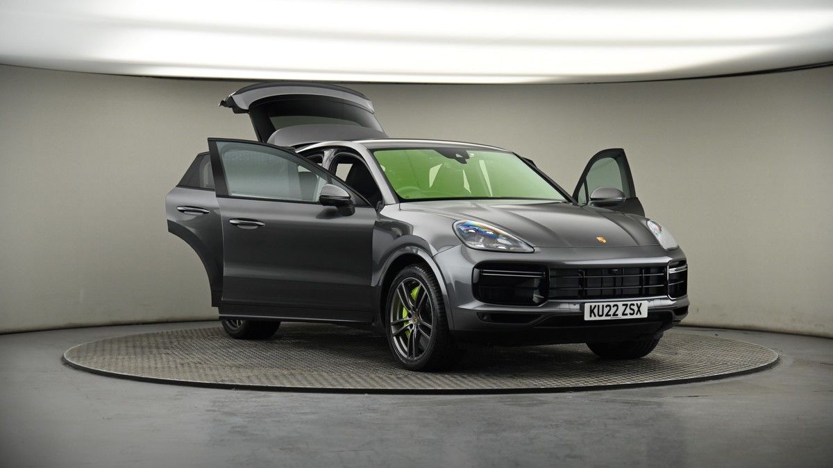 More views of Porsche Cayenne