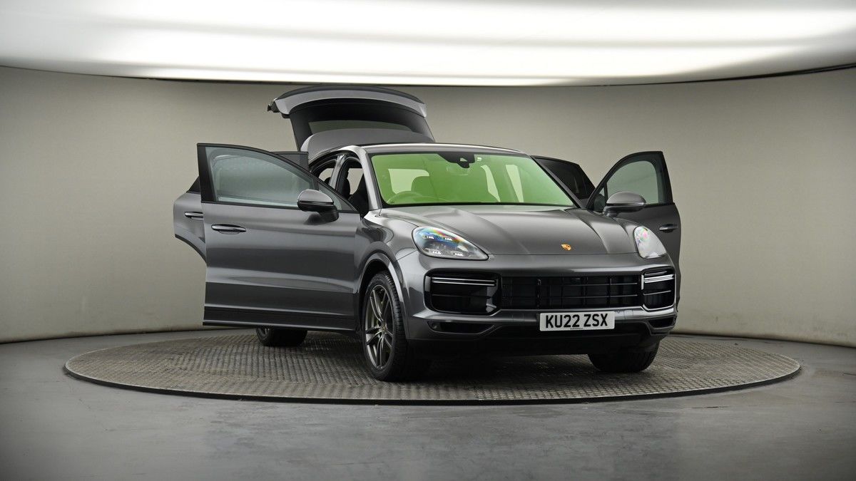 More views of Porsche Cayenne