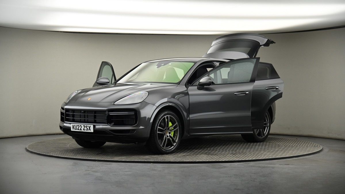 More views of Porsche Cayenne