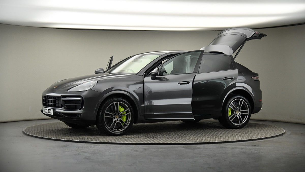 More views of Porsche Cayenne