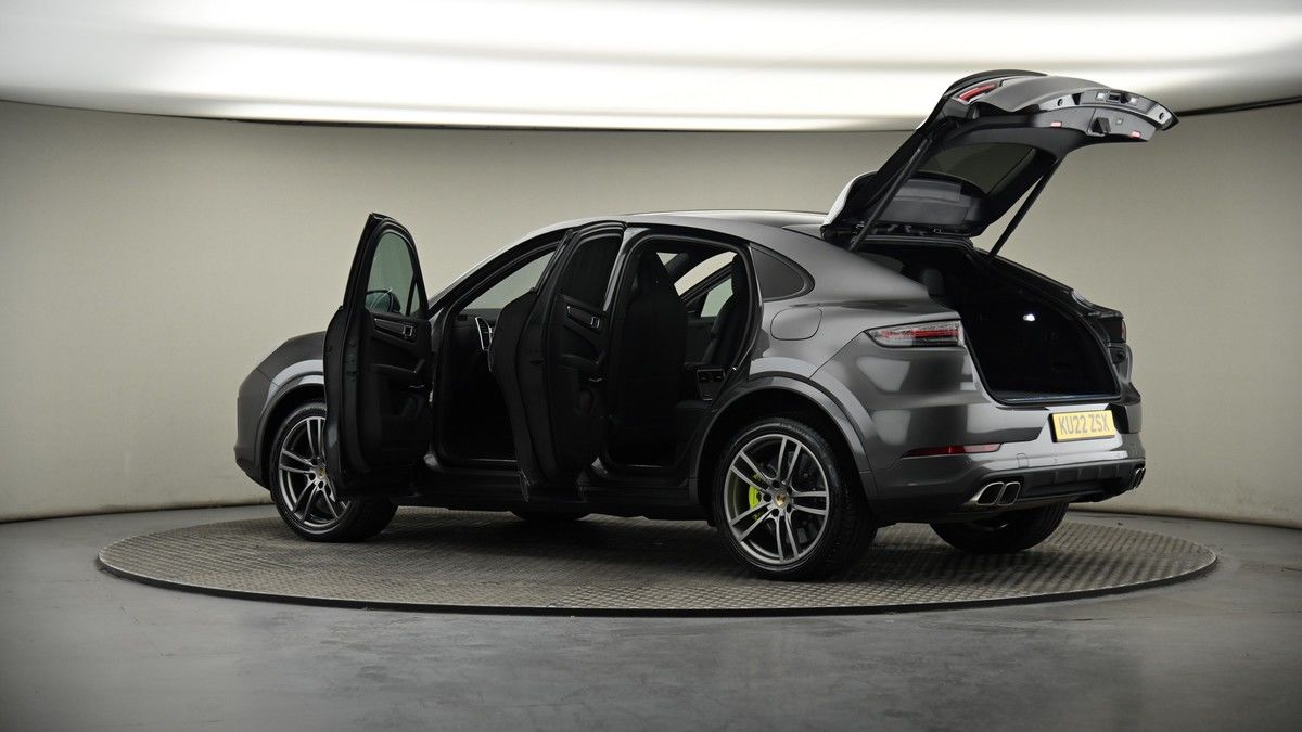 More views of Porsche Cayenne