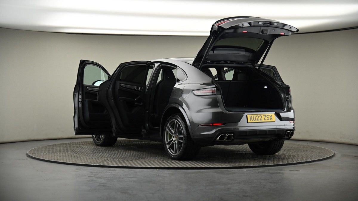 More views of Porsche Cayenne