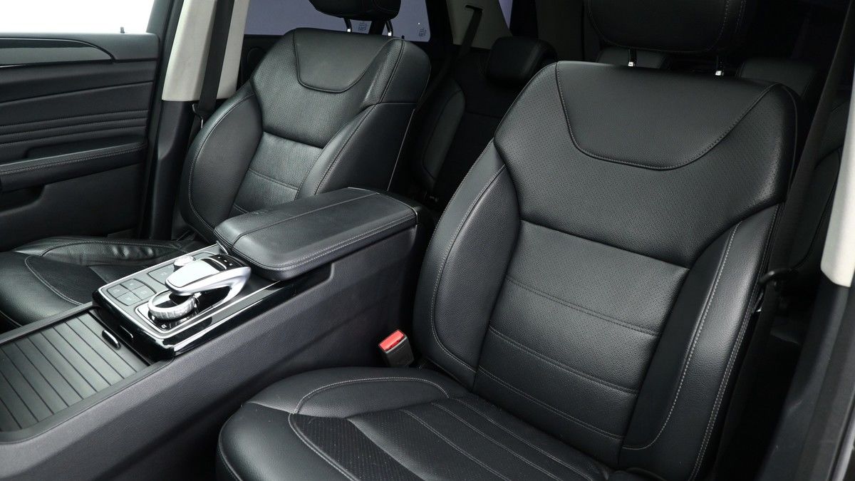 Mercedes-Benz GLE Image 6