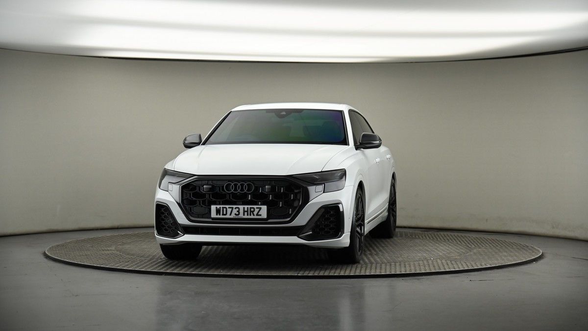 More views of Audi SQ8