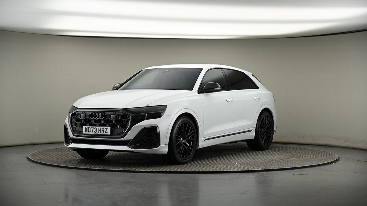 More views of Audi SQ8