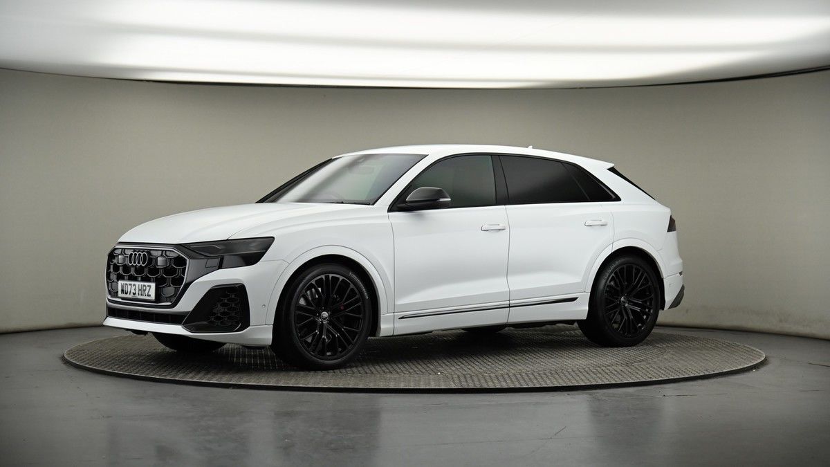 More views of Audi SQ8