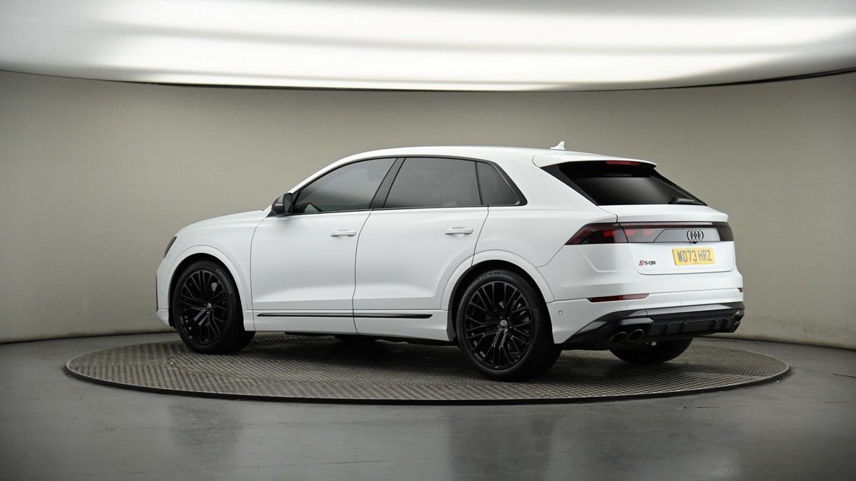 More views of Audi SQ8