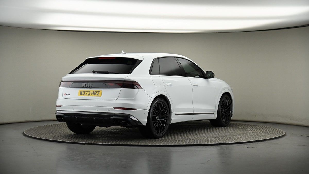 More views of Audi SQ8