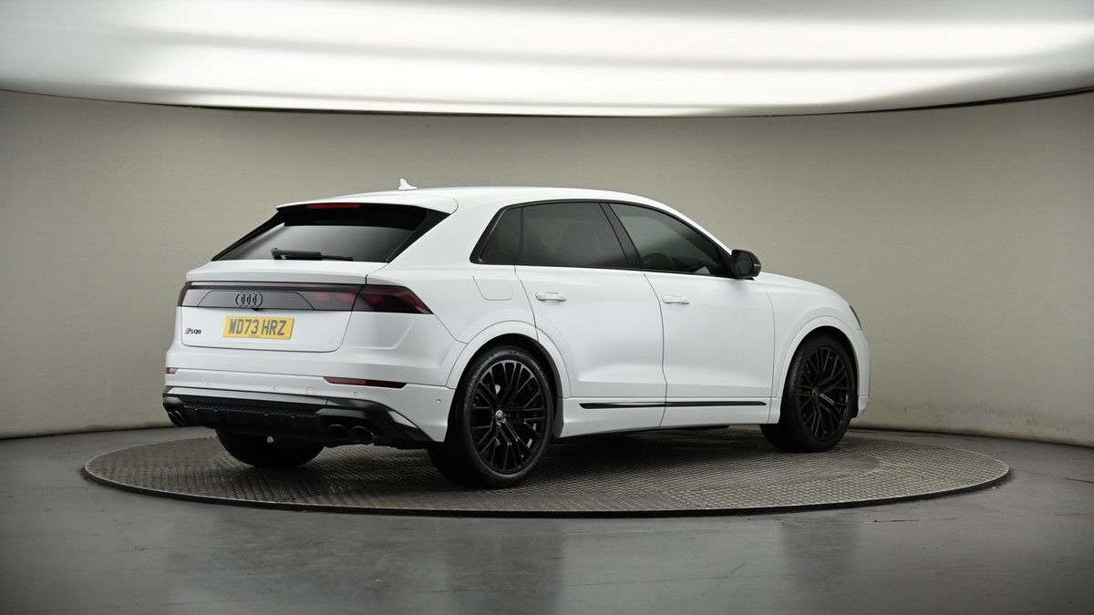 More views of Audi SQ8