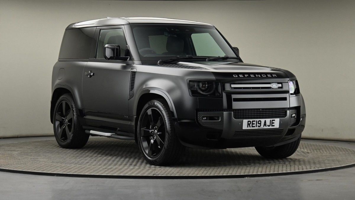 Land Rover Defender 90 Image 24