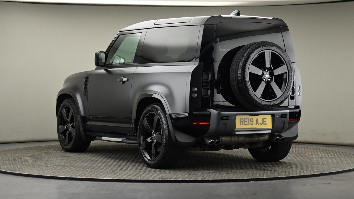 Land Rover Defender 90 Image 26