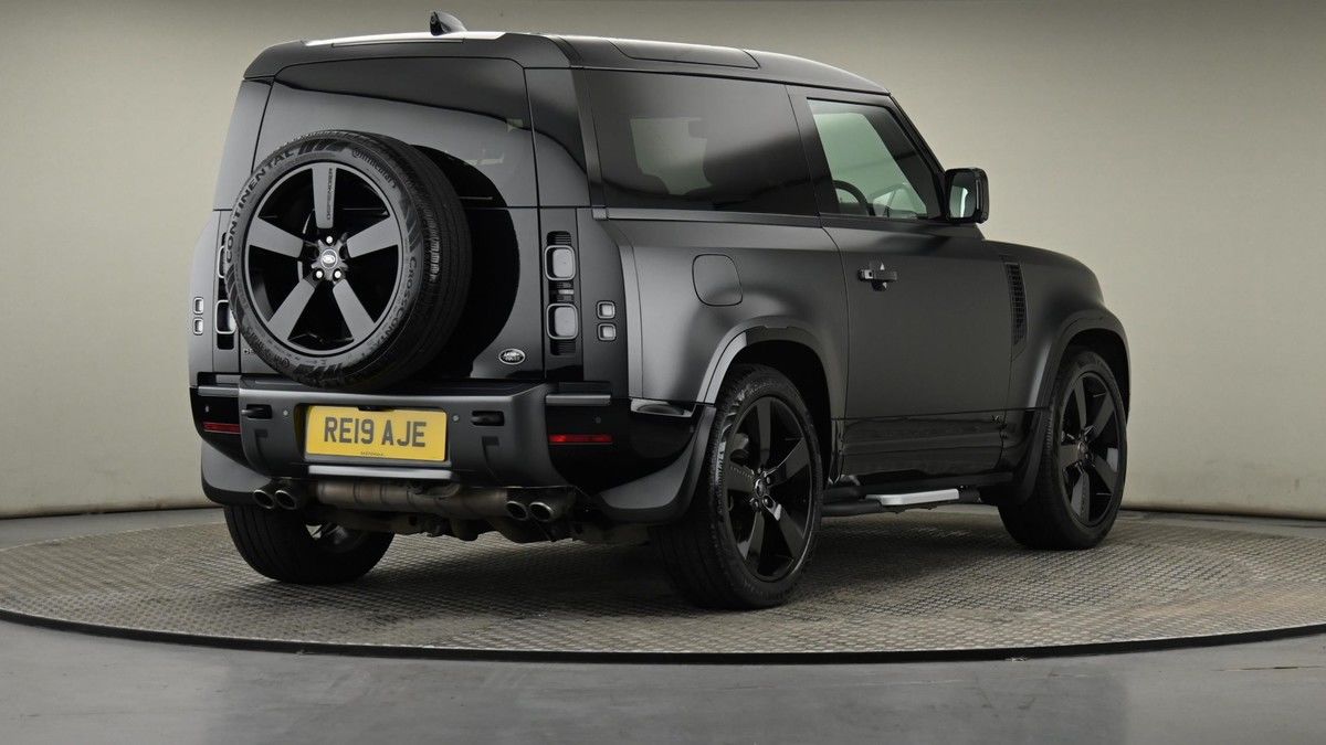 Land Rover Defender 90 Image 27