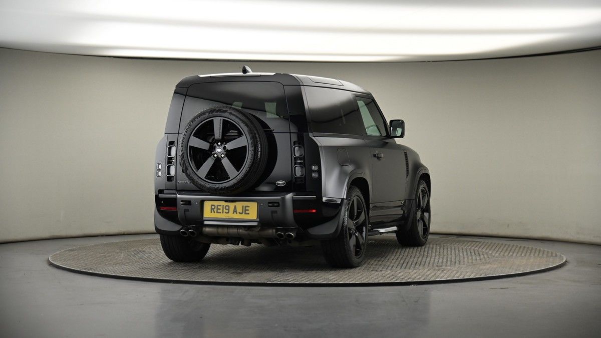 More views of Land Rover Defender 90