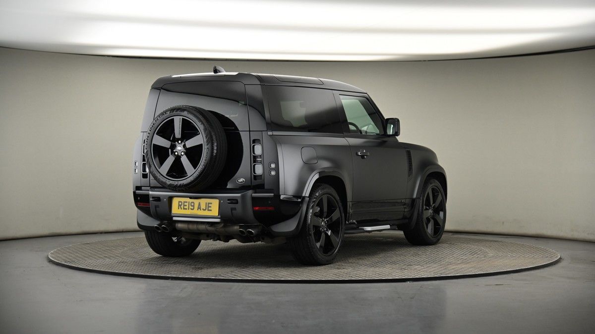 More views of Land Rover Defender 90