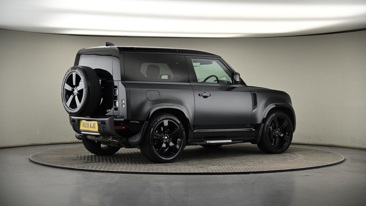 More views of Land Rover Defender 90