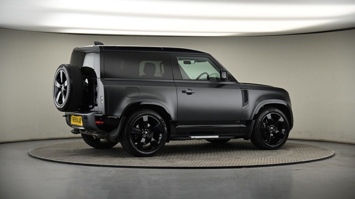 More views of Land Rover Defender 90