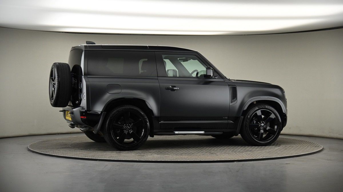 More views of Land Rover Defender 90