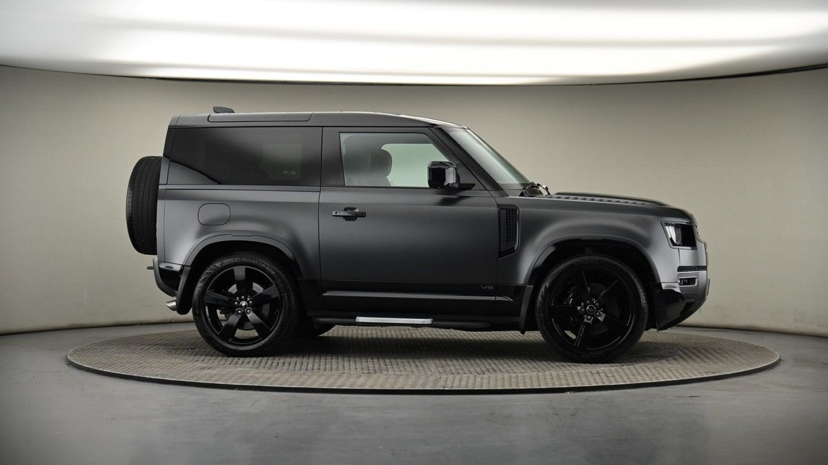 More views of Land Rover Defender 90