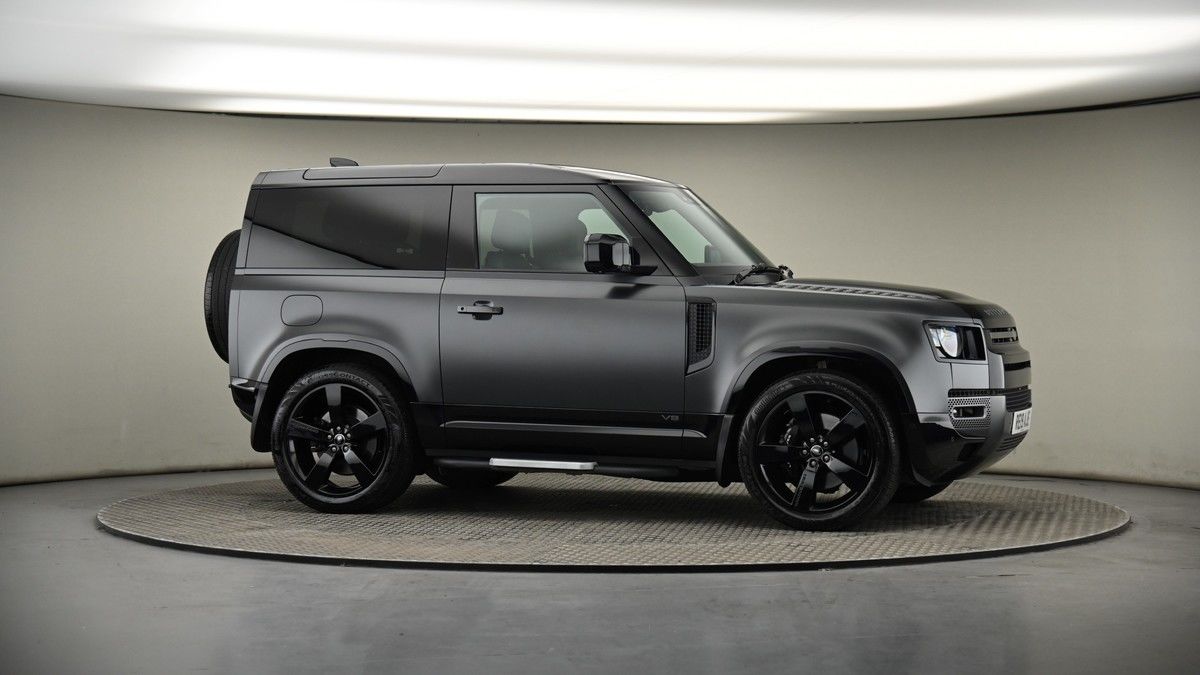 More views of Land Rover Defender 90