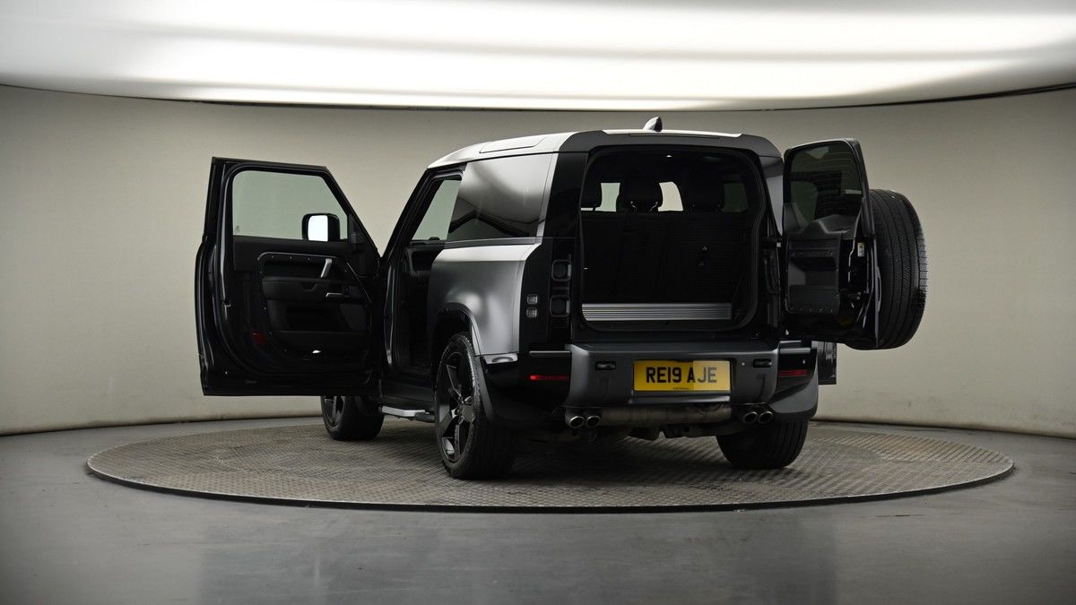 More views of Land Rover Defender 90