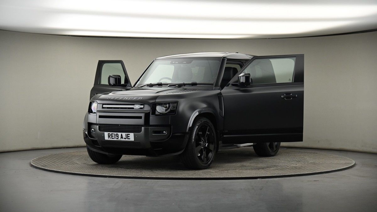 More views of Land Rover Defender 90