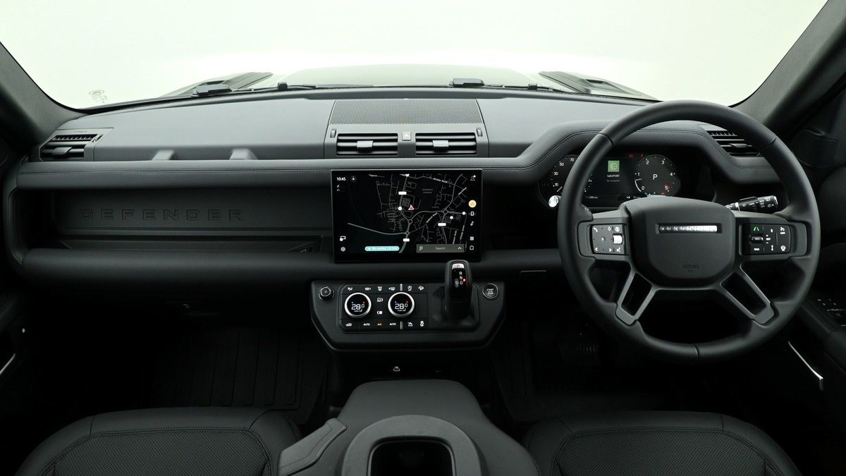 Land Rover Defender 110 Image 23