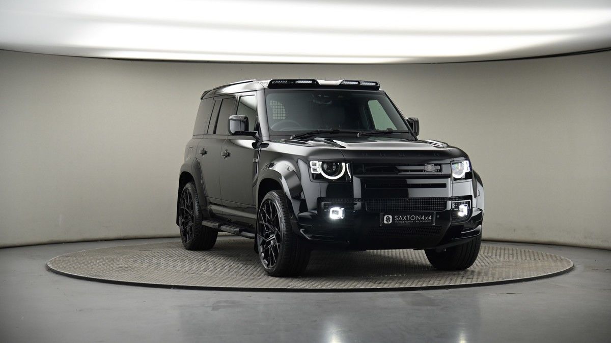 More views of Land Rover Defender 110