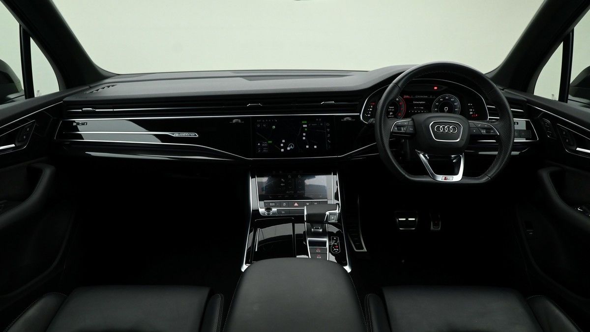 Audi Q7 Image 18
