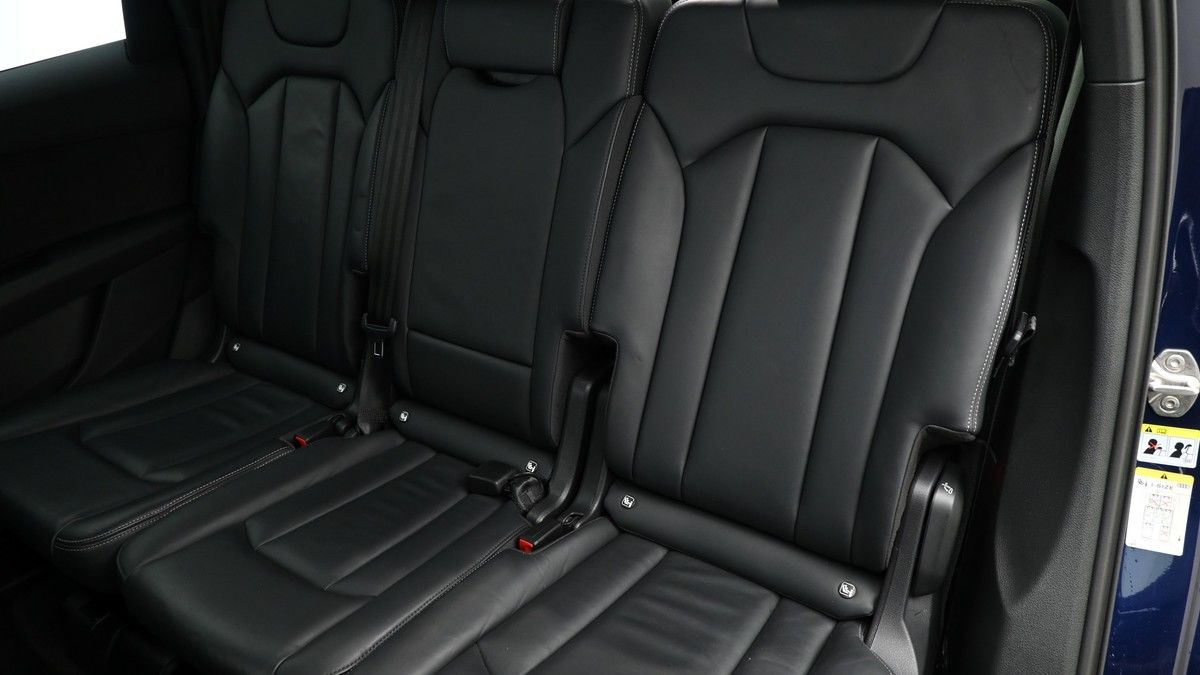 Audi Q7 Image 4