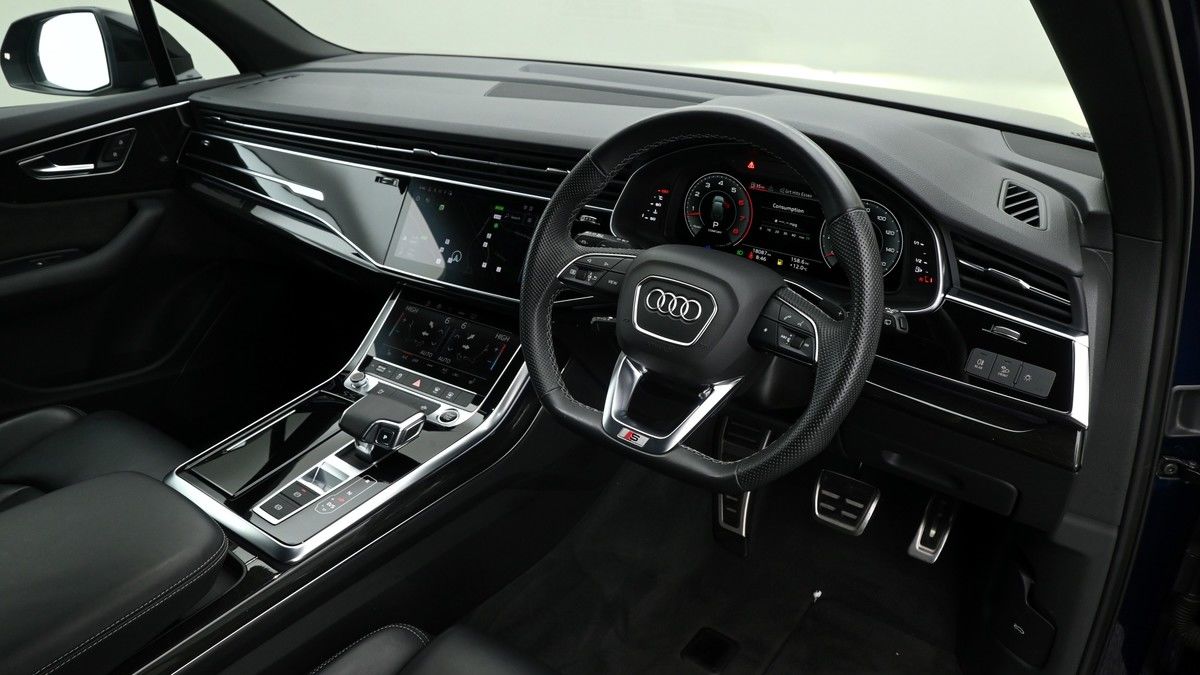 Audi Q7 Image 2