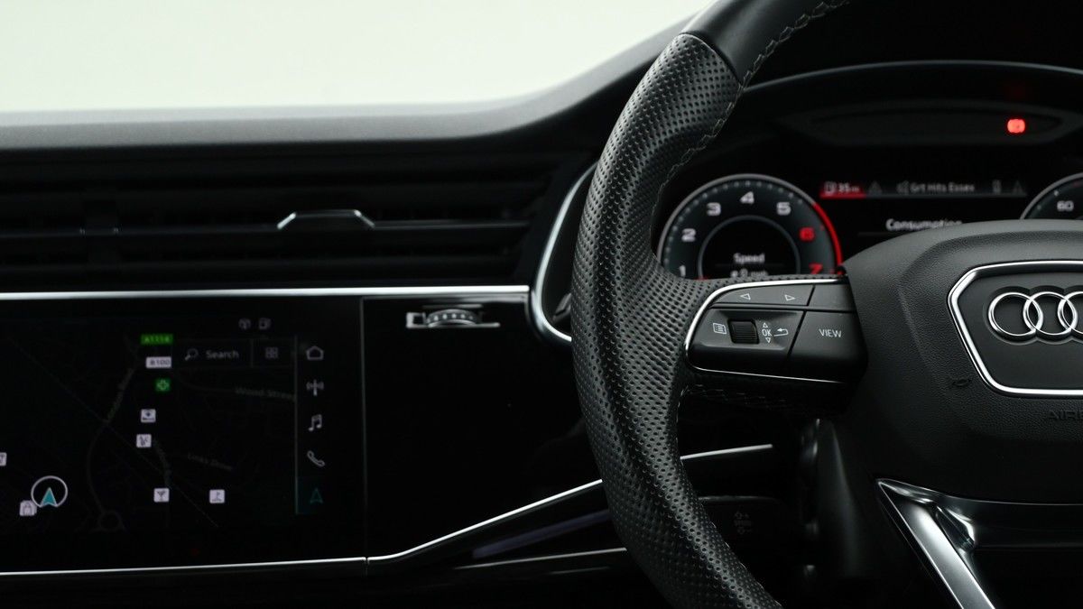 Audi Q7 Image 19