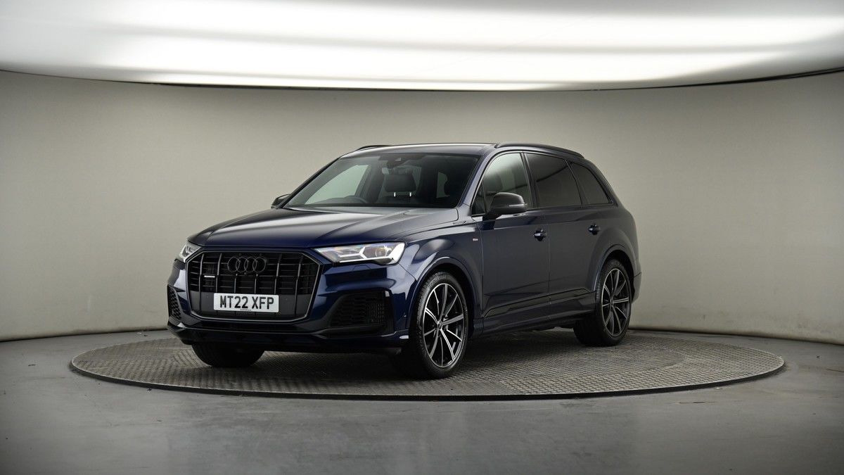 More views of Audi Q7