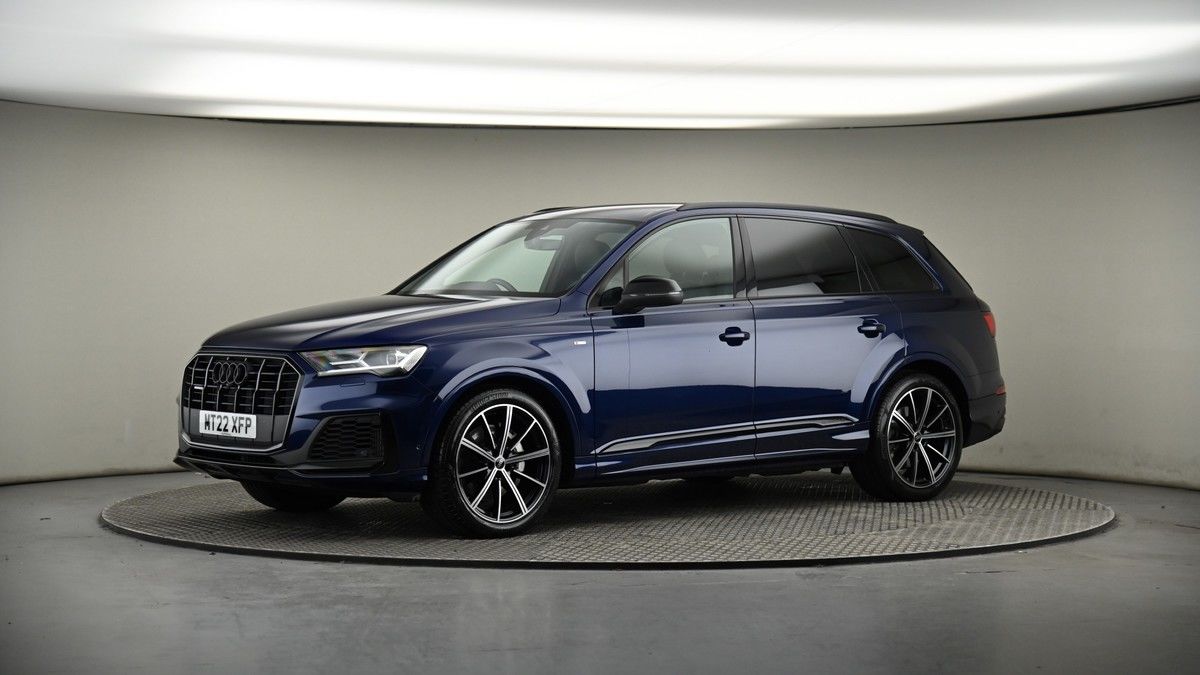 More views of Audi Q7
